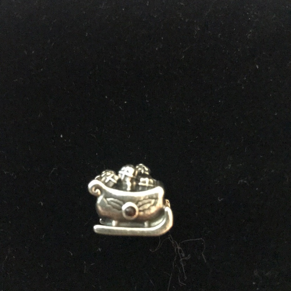 Pandora sleigh charm